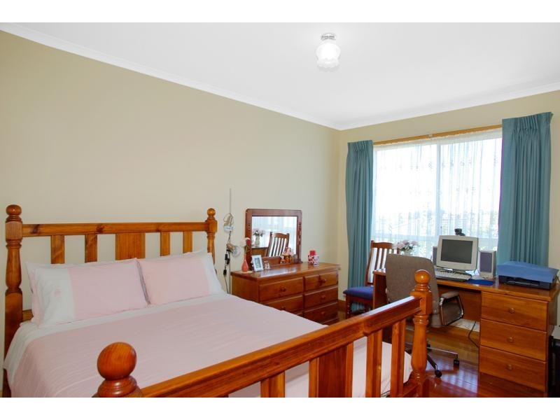 5 NIREEDA COURT, Wandana Heights VIC 3216