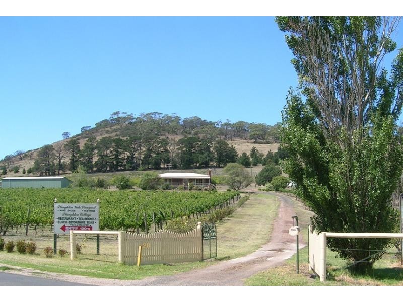 20 Staughton Vale  Road, Anakie VIC 3221