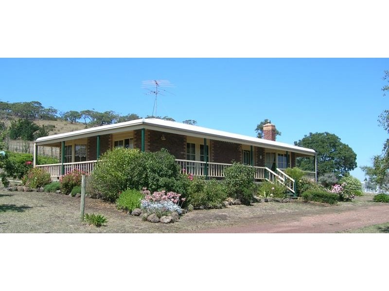 20 Staughton Vale  Road, Anakie VIC 3221