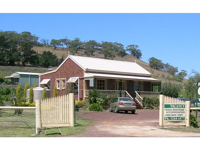 20 Staughton Vale  Road, Anakie VIC 3221