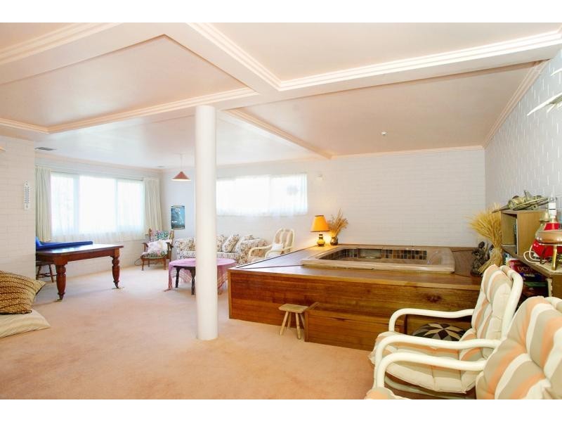 16 CULZEAN CRESCENT, Highton VIC 3216