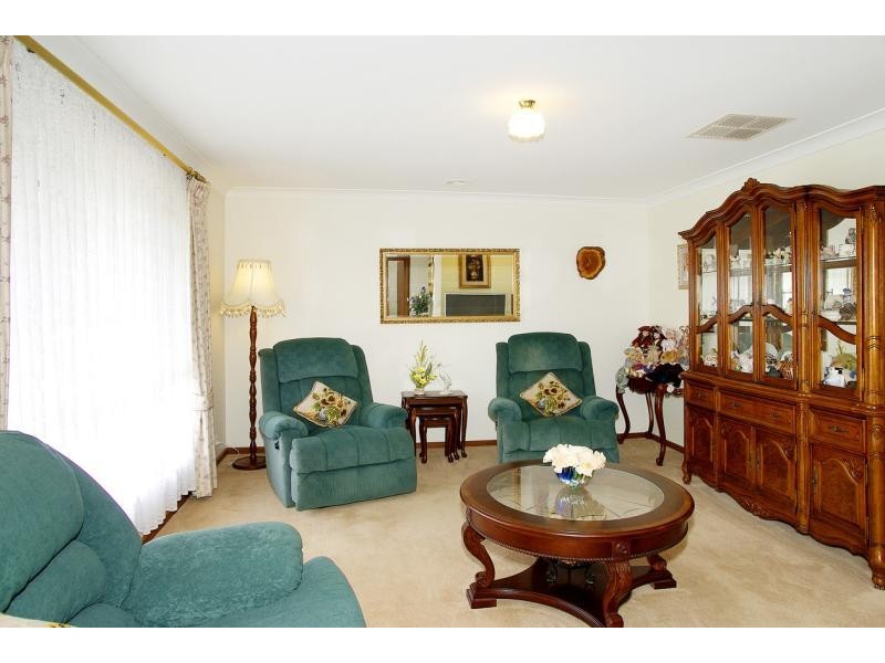 31 DARRAMBAL CRESCENT, Leopold VIC 3224