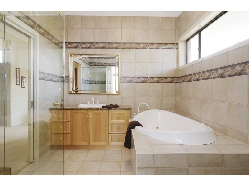 1052 -1060 Portarlington Road,Leopold, Leopold VIC 3224