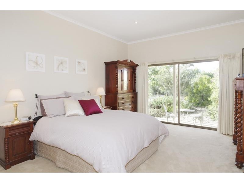 1052 -1060 Portarlington Road,Leopold, Leopold VIC 3224