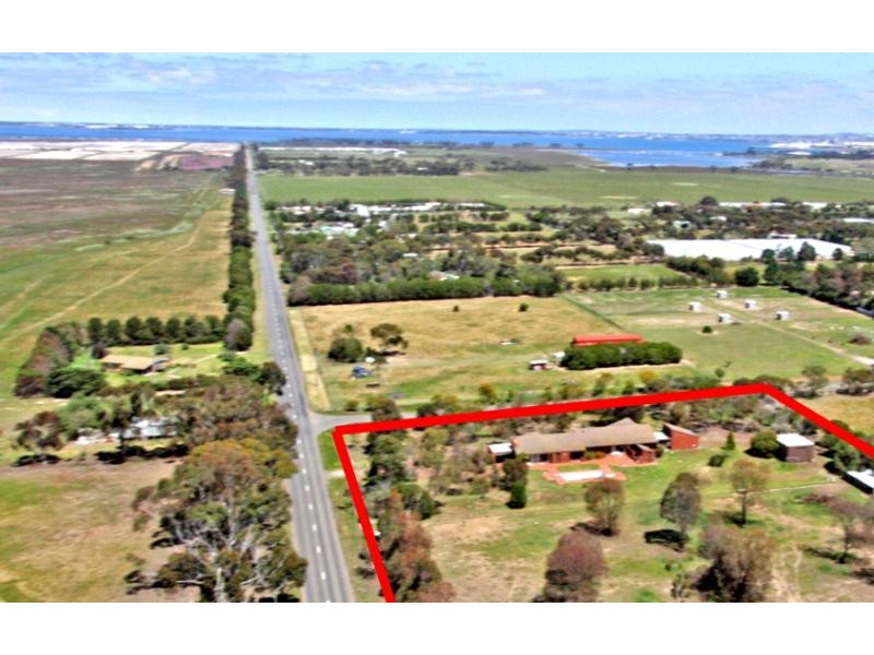 10 Cozens Road, Avalon, Lara VIC 3212