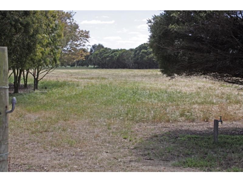 272 -278 Whites Road, Mount Duneed VIC 3216