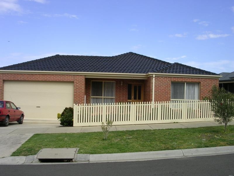 5 NIREEDA COURT, Wandana Heights VIC 3216