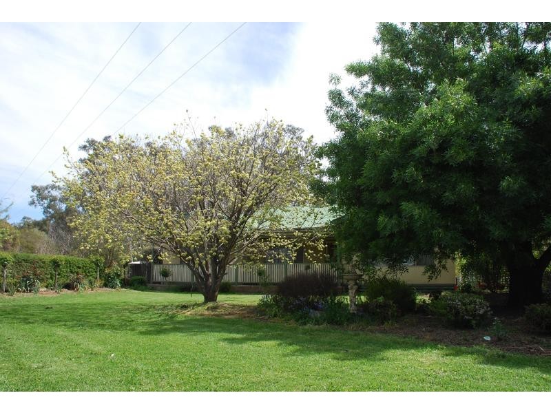 53 Brittain Rd, Numurkah VIC 3636