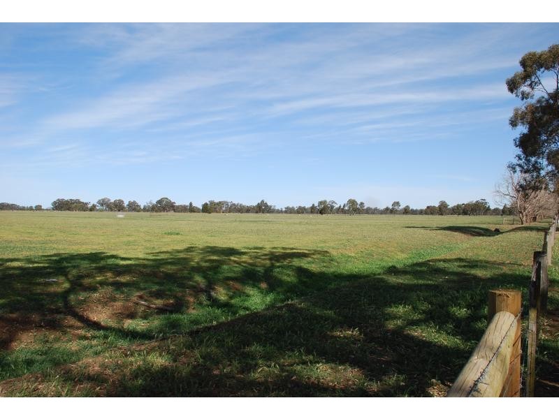 53 Brittain Rd, Numurkah VIC 3636