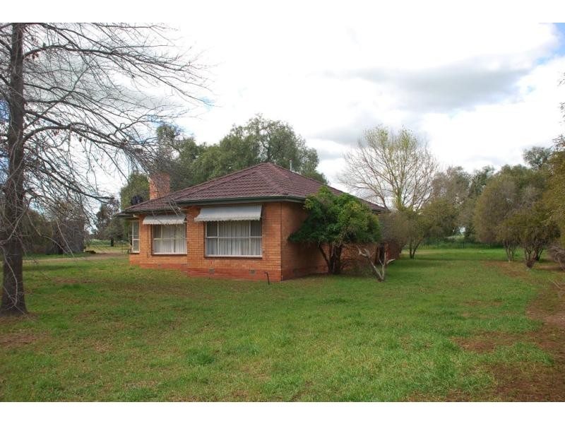 160 Ford Road, and adjoining,1155 Cosgrove Rd, Katandra VIC 3634