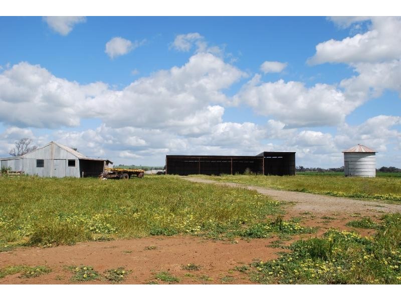 160 Ford Road, and adjoining,1155 Cosgrove Rd, Katandra VIC 3634