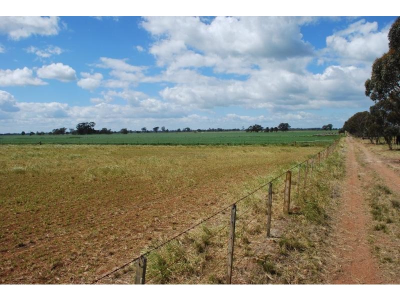 160 Ford Road, and adjoining,1155 Cosgrove Rd, Katandra VIC 3634