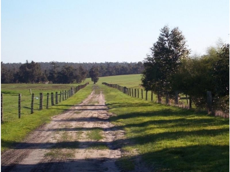 Lot 2487 McAlinden Rd, McAlinden, Boyup Brook WA 6244