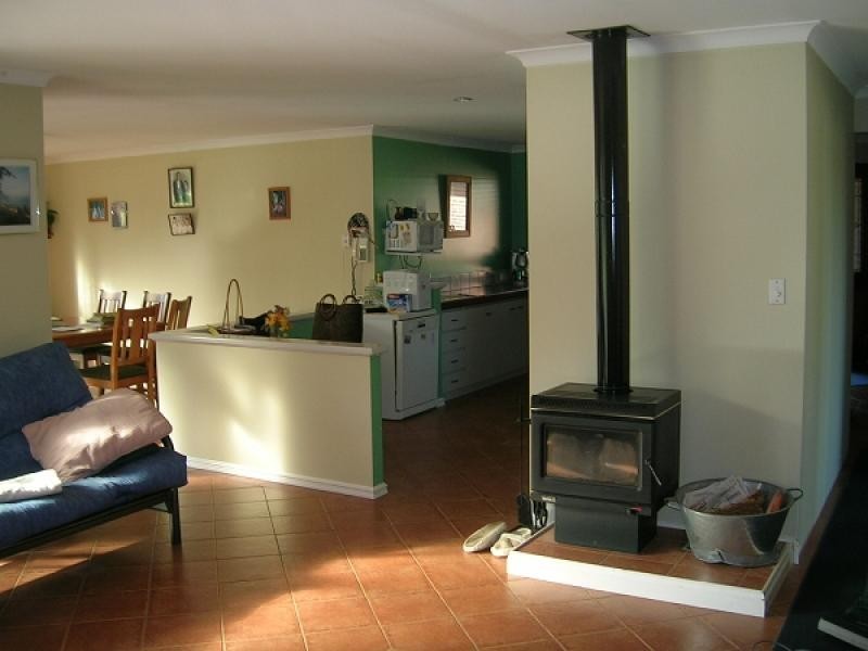 174 MURRAY GREY CIRCLE, Lower Chittering WA 6084