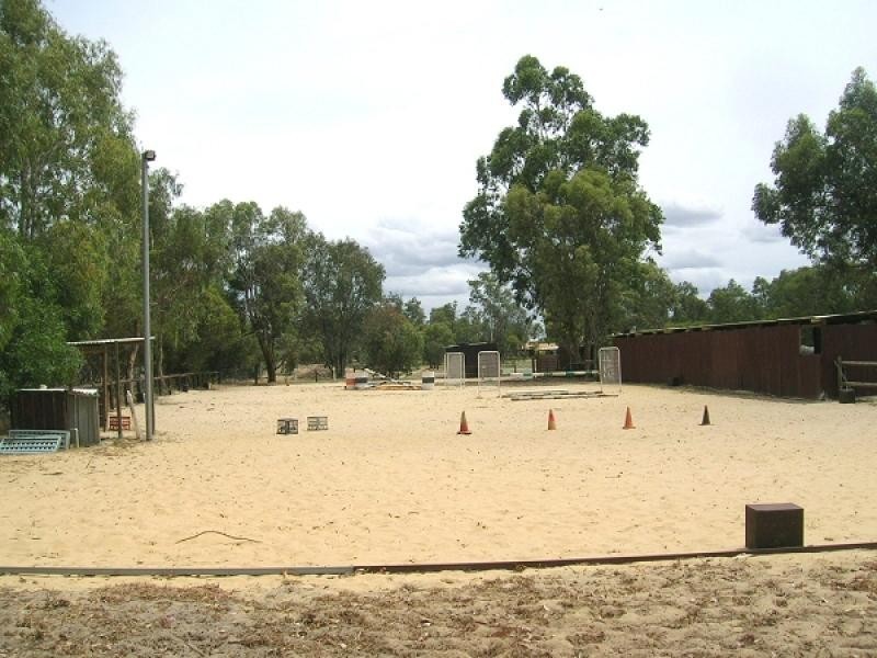 LOT 201 GREENHEAD ST, Bullsbrook WA 6084