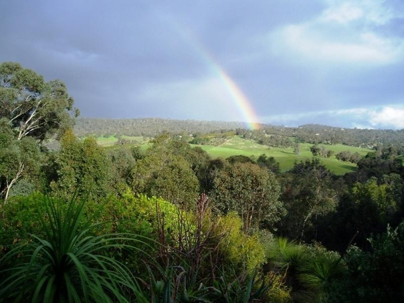 831 CHITTERING RD, Bullsbrook WA 6084