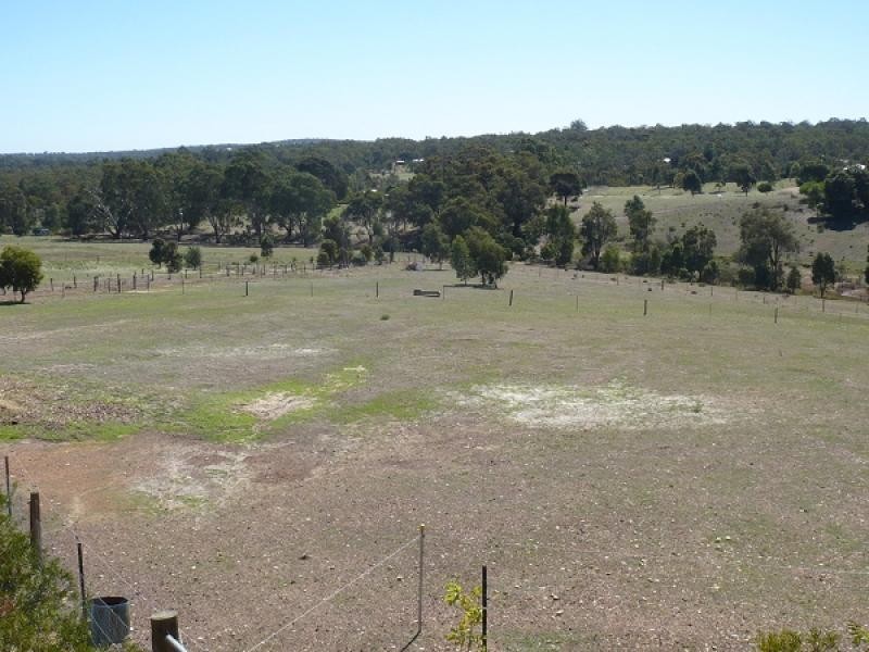 14 TOMBS COURT, Bullsbrook WA 6084