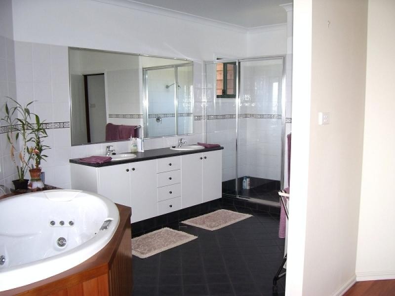90 Gibbard Pl, Bullsbrook WA 6084
