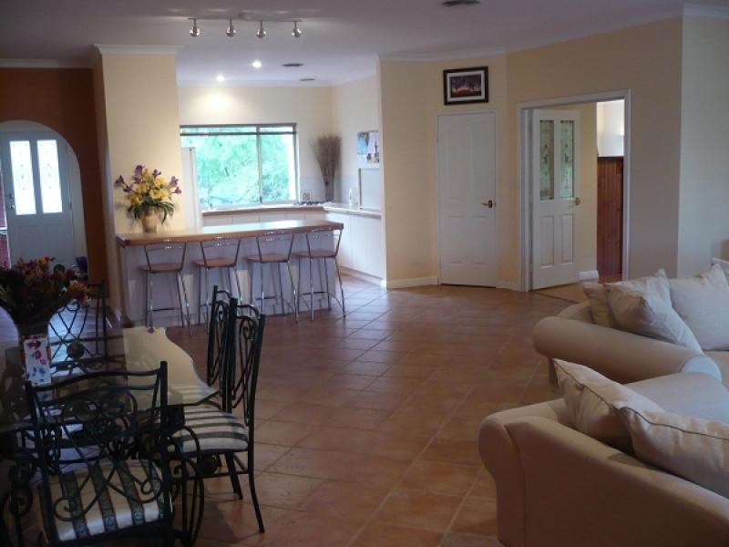 12 RUSLANE RISE, Bullsbrook WA 6084