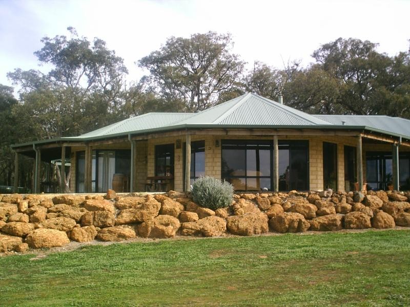 270 Ayrshire Loop, Lower Chittering WA 6084