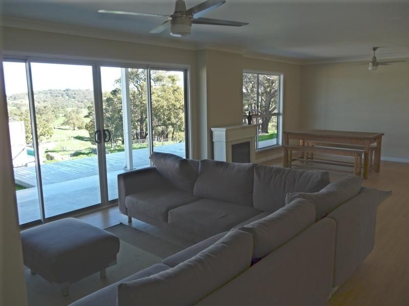 42 Gibbard Place, Bullsbrook WA 6084