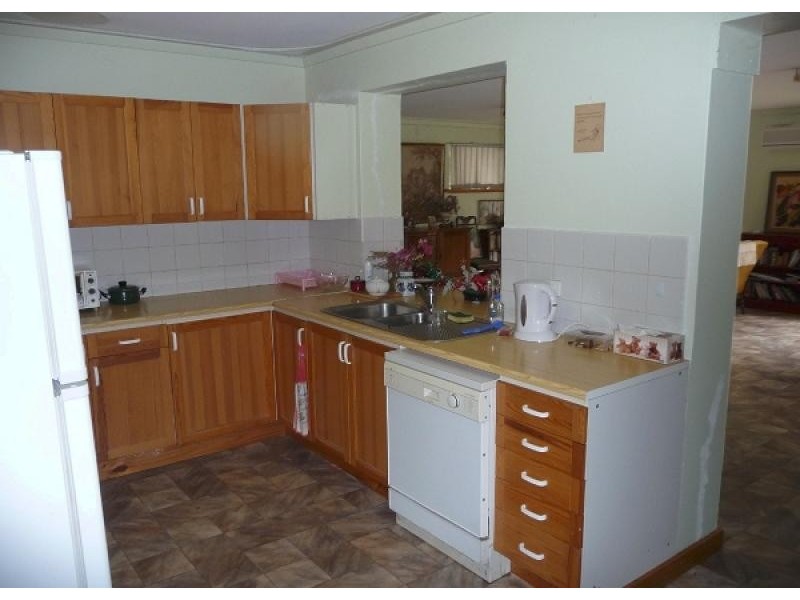 51 Robinson Street, Gingin WA 6503