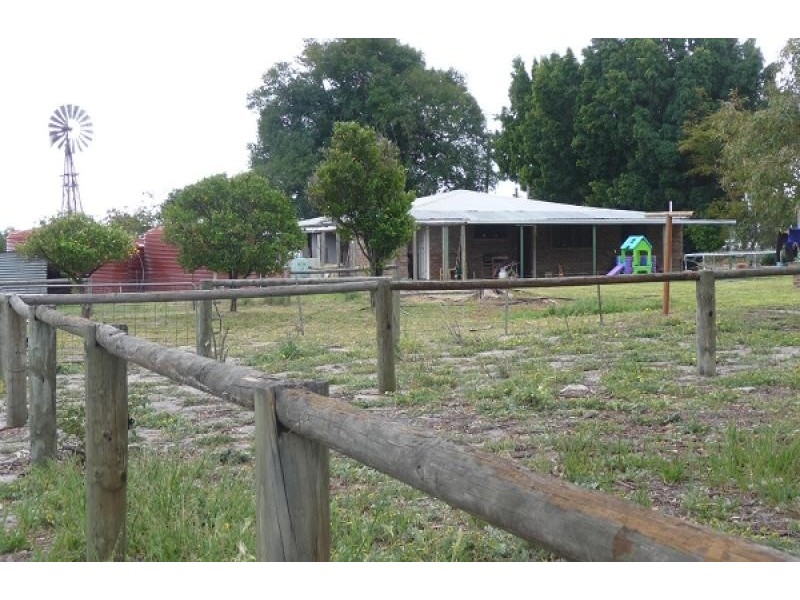 117 Gingin Brook Road, Coonabidgee WA 6503