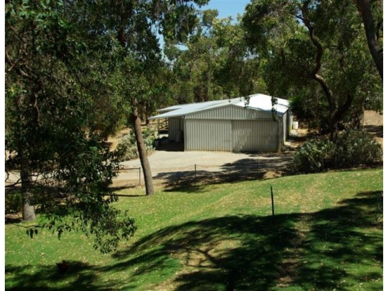 80/82 Range Rd, Millendon WA 6056