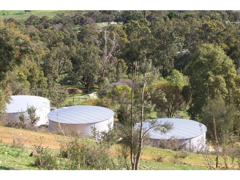 80/82 Range Rd, Millendon WA 6056