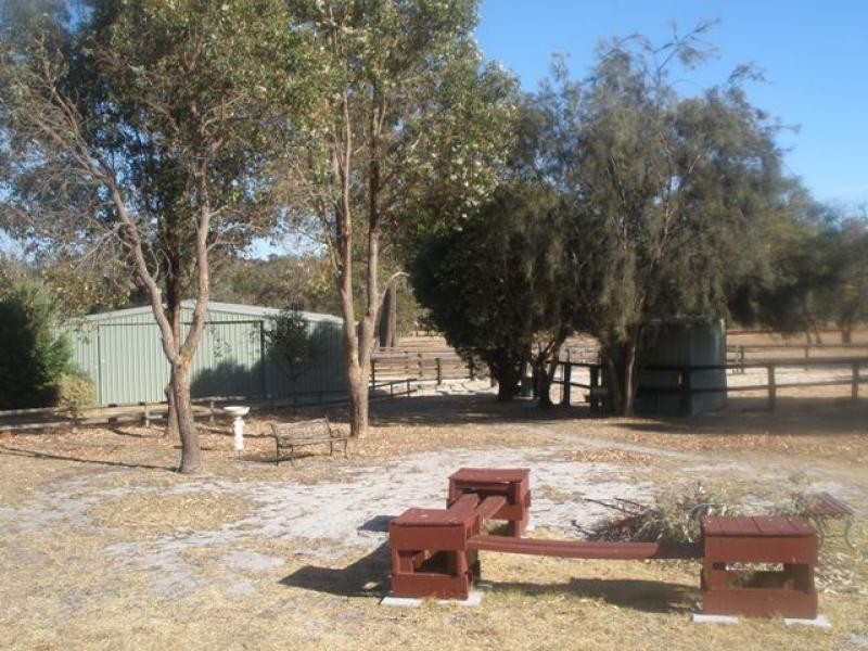 44 Greenside Lane, Bullsbrook WA 6084