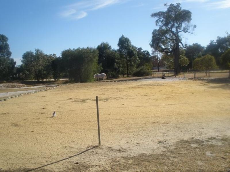 44 Greenside Lane, Bullsbrook WA 6084