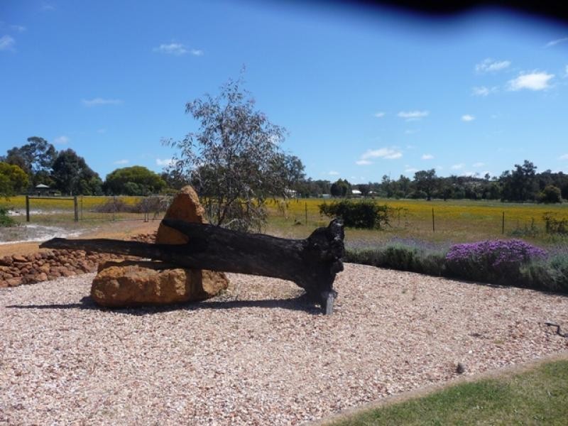 28 Simmental Grove, Lower Chittering WA 6084