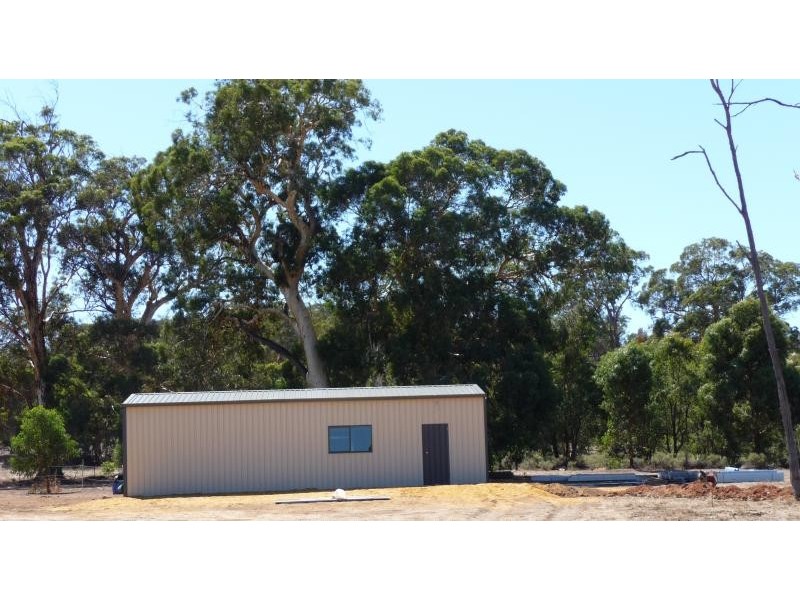 184 Wisteria Way, Chittering WA 6084