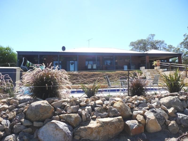 24 Gibbard Pl, Bullsbrook WA 6084