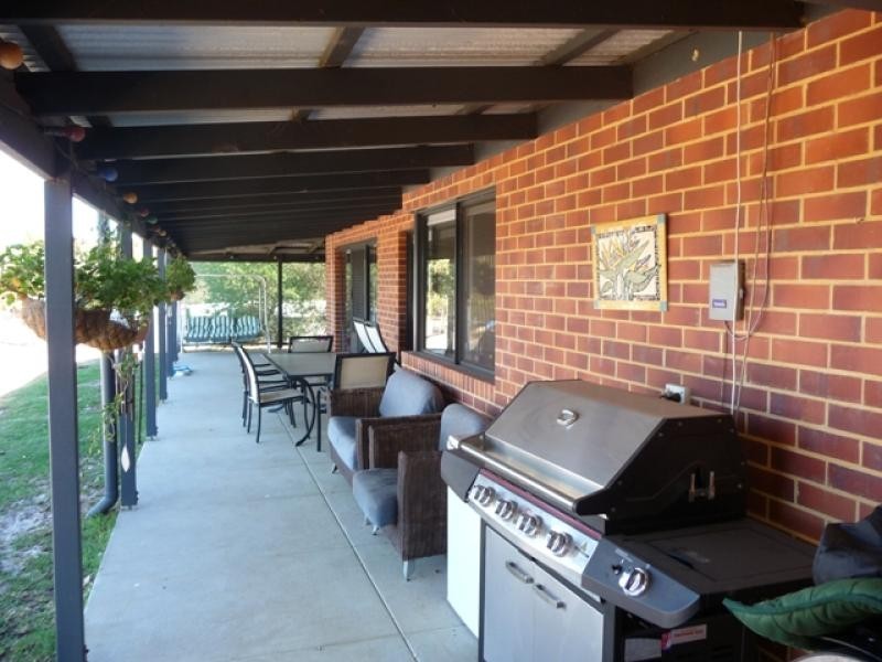 24 Gibbard Pl, Bullsbrook WA 6084