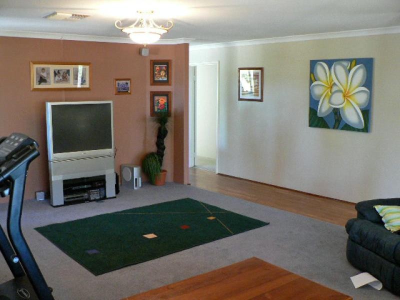 24 Gibbard Pl, Bullsbrook WA 6084