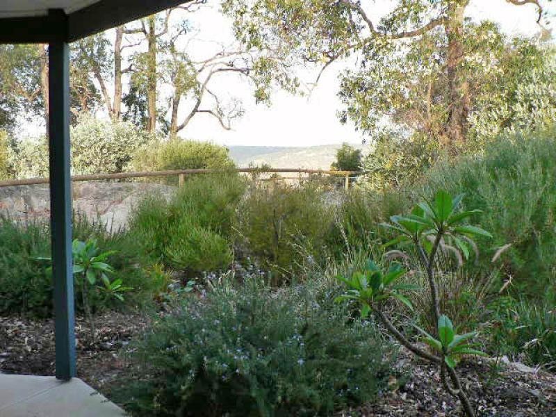24 Gibbard Pl, Bullsbrook WA 6084