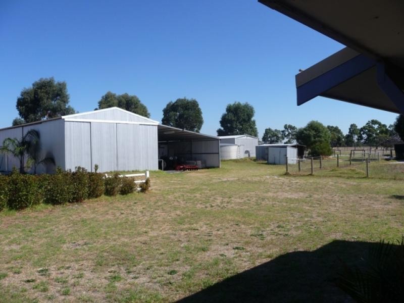 56 Almeria Pde, Bullsbrook WA 6084