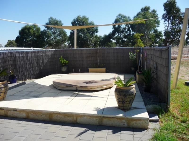 56 Almeria Pde, Bullsbrook WA 6084