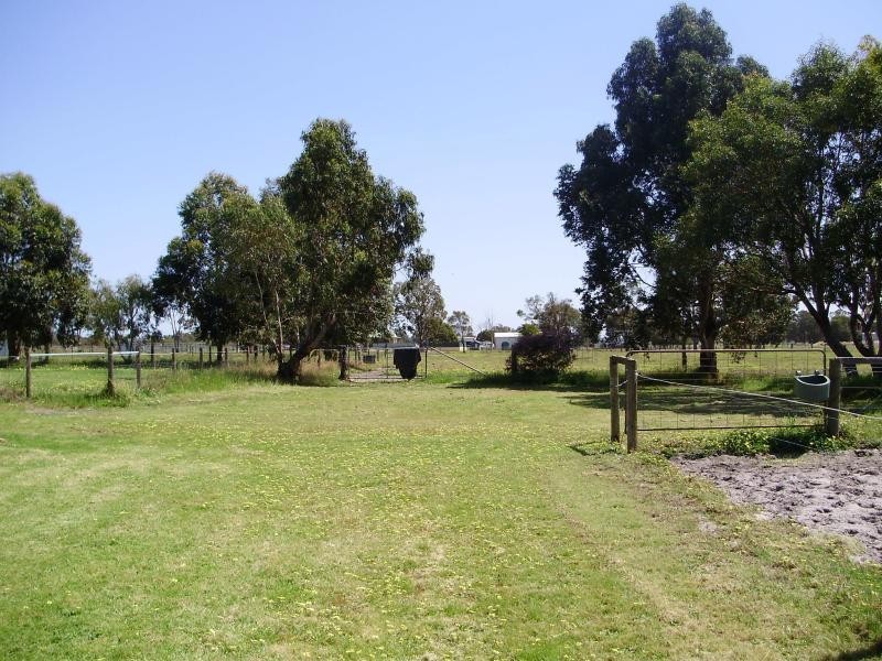 56 Almeria Pde, Bullsbrook WA 6084