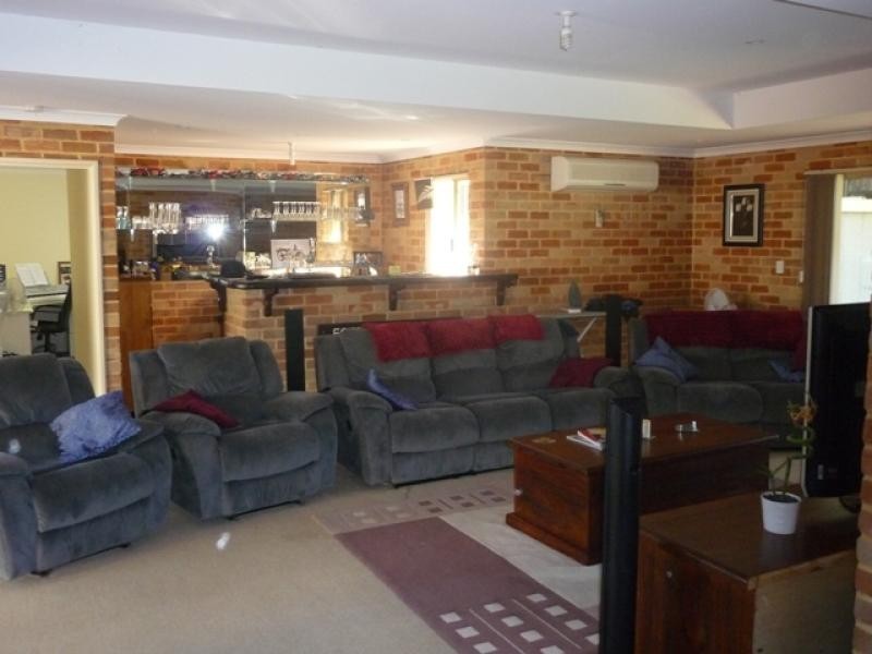 47 Logue Road, Millendon WA 6056