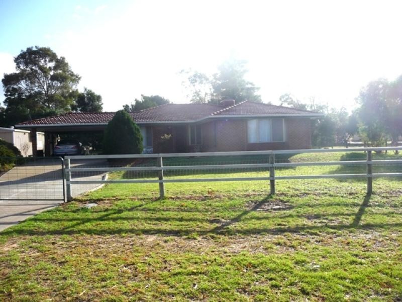 19 Brockholes Street, Bullsbrook WA 6084