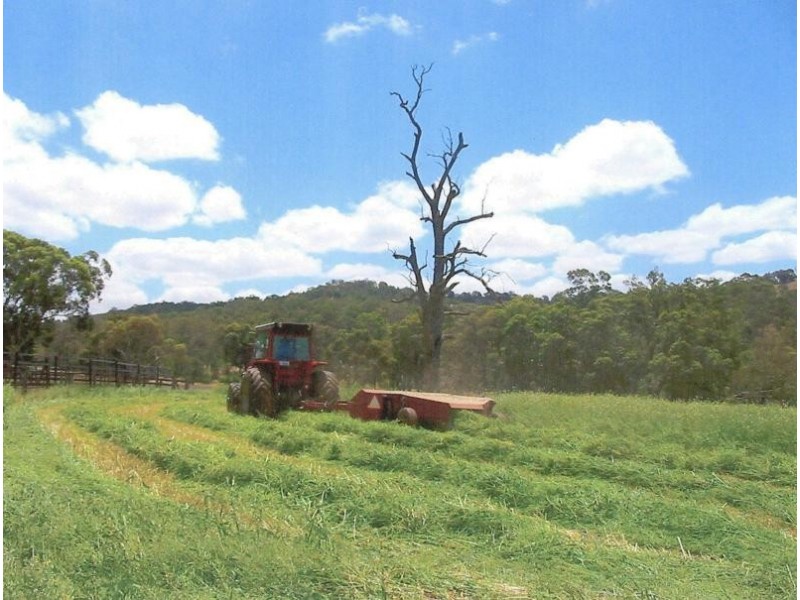 515 Blue Plains Road, Chittering WA 6084