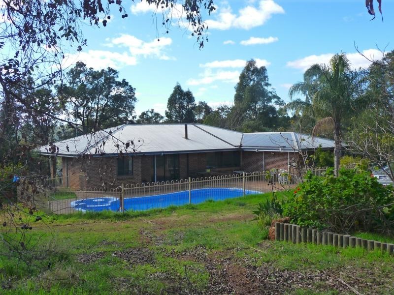 17 Rhys Rd, Bullsbrook WA 6084