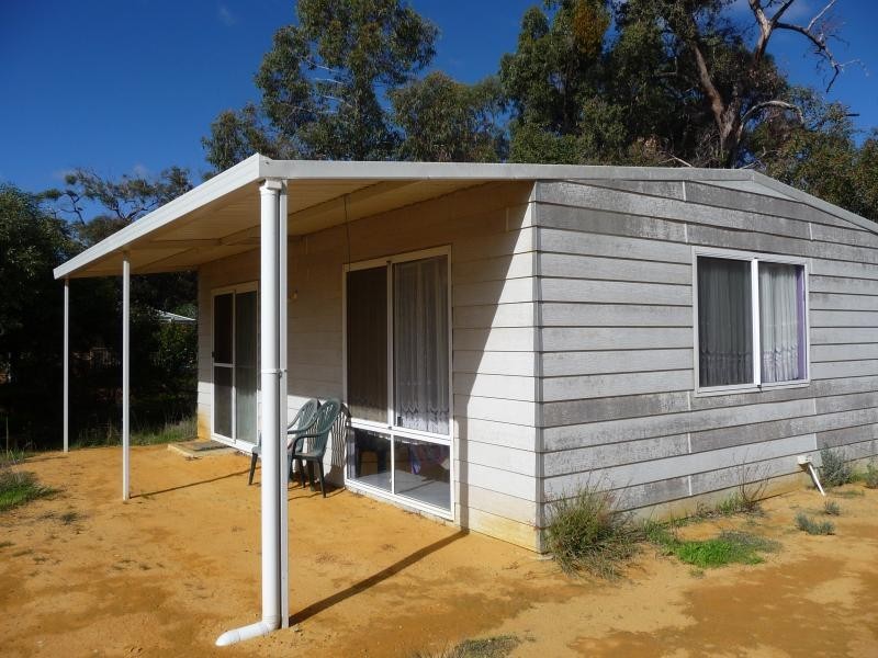 17 Rhys Rd, Bullsbrook WA 6084