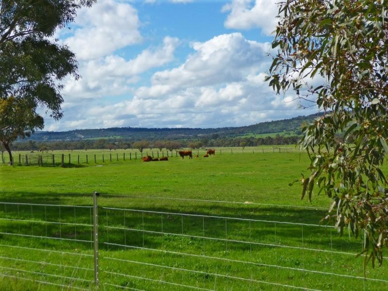 200 Warbrook Road, Bullsbrook WA 6084