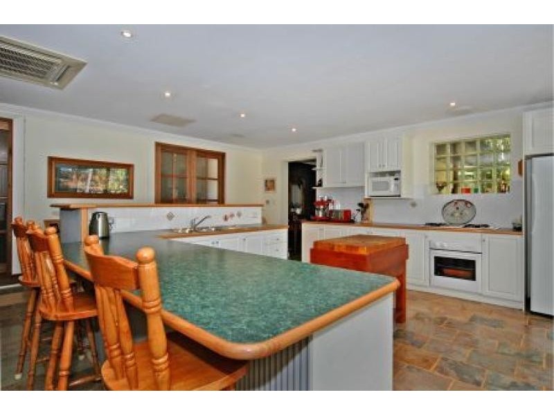 540 Neaves Road, Mariginiup WA 6065