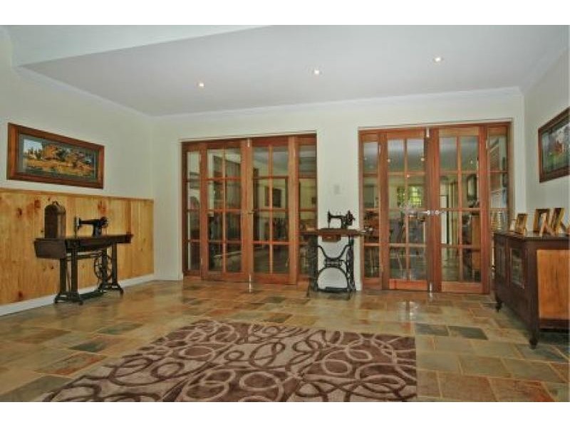 540 Neaves Road, Mariginiup WA 6065