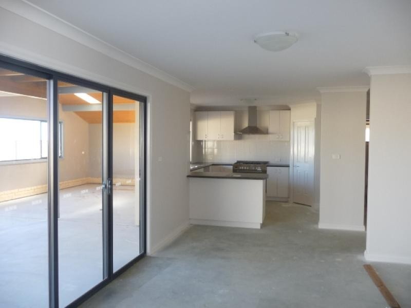 64 Hurd Road, Bullsbrook WA 6084