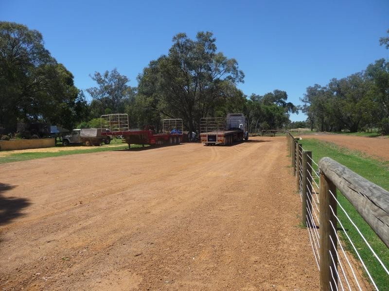 51 Archibald St, Muchea WA 6501